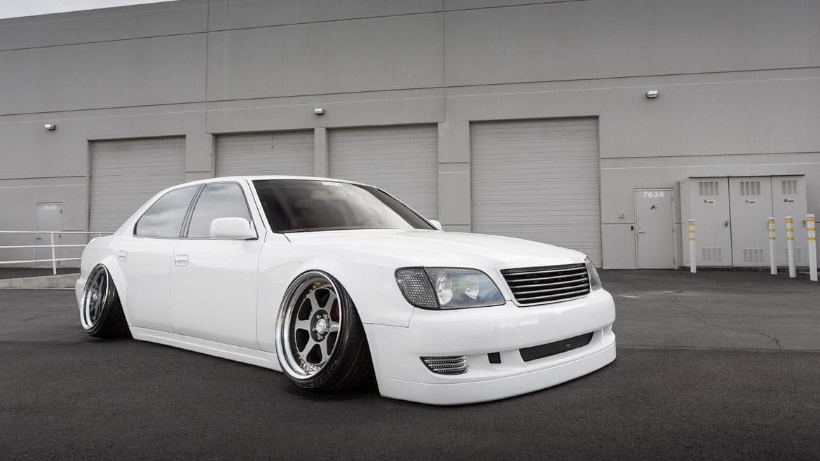 lexus-ls-400-01