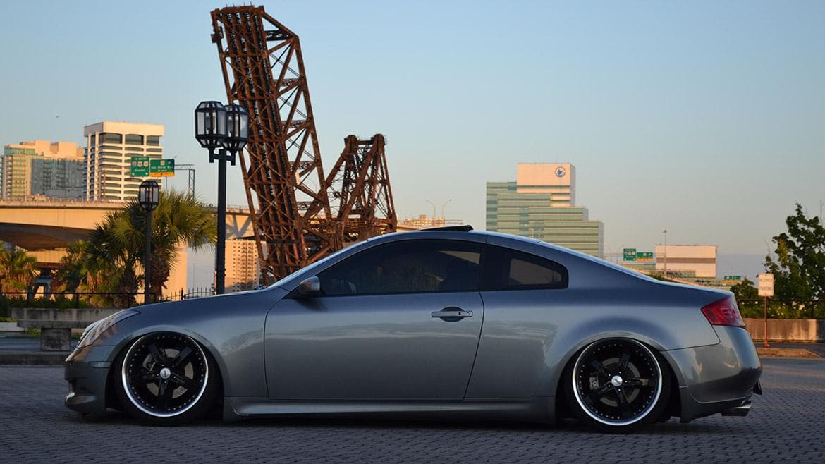 vehicle-infiniti-g35-8